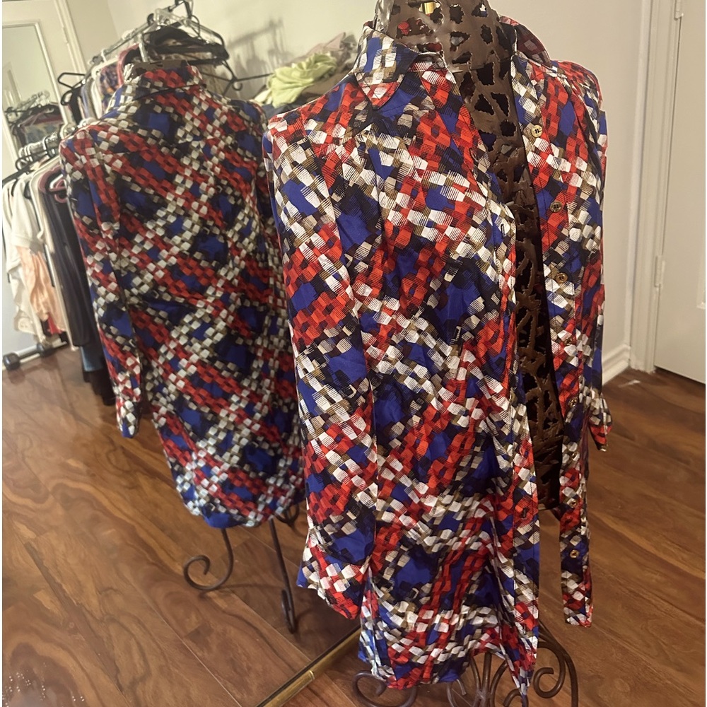 Trina trunks multicolored tunic. Size 2.